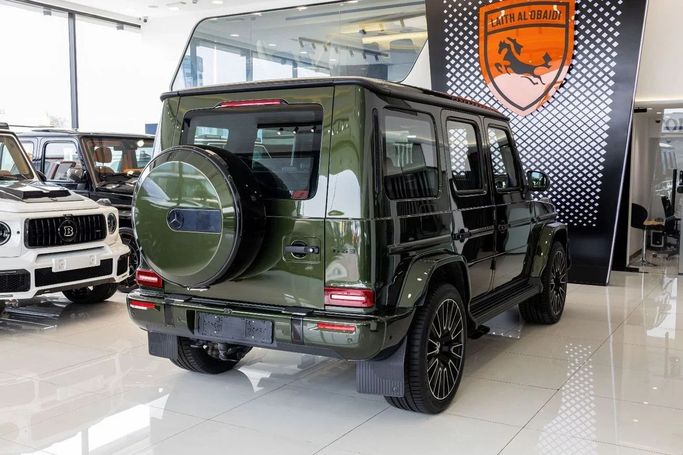 مستعملة Mercedes-Benz G-Class AMG 63 AMG عملية شد الوجه II (W465), 4.0 l, 2024 في في دبي من Laith Alobaidi Motors، اللون أخضر. المواصفات الأوروبية | AUTO.AE