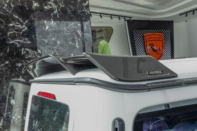 جديدة Mercedes-Benz G-Class AMG 63 AMG عملية شد الوجه II (W465), 4.0 l, 2024 في في دبي من Laith Alobaidi Motors، اللون أبيض. المواصفات الكورية | AUTO.AE