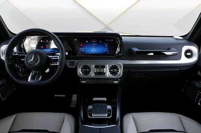 جديدة Mercedes-Benz G-Class AMG 63 AMG عملية شد الوجه II (W465), 4.0 l, 2025 في في دبي من Mohammad Alkarak Motors، اللون أسود. المواصفات الكورية | AUTO.AE