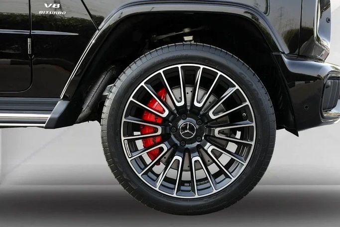 جديدة Mercedes-Benz G-Class AMG 63 AMG عملية شد الوجه II (W465), 4.0 l, 2025 في في دبي من Mohammad Alkarak Motors، اللون أسود. المواصفات الكورية | AUTO.AE