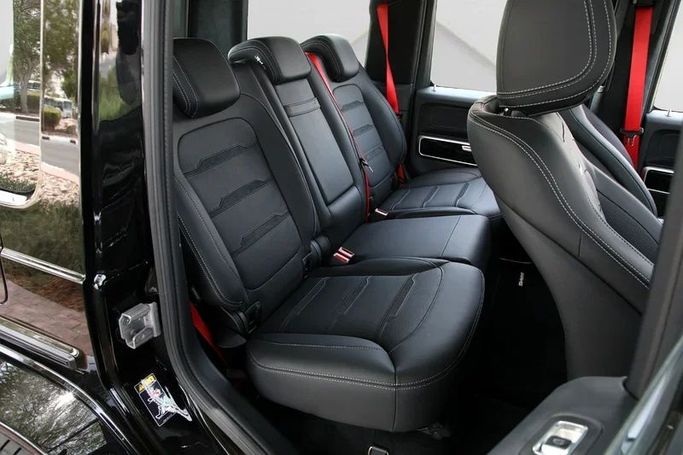 جديدة Mercedes-Benz G-Class AMG 63 AMG عملية شد الوجه II (W465), 4.0 l, 2025 في في دبي من Mohammad Alkarak Motors، اللون أسود. المواصفات الكورية | AUTO.AE