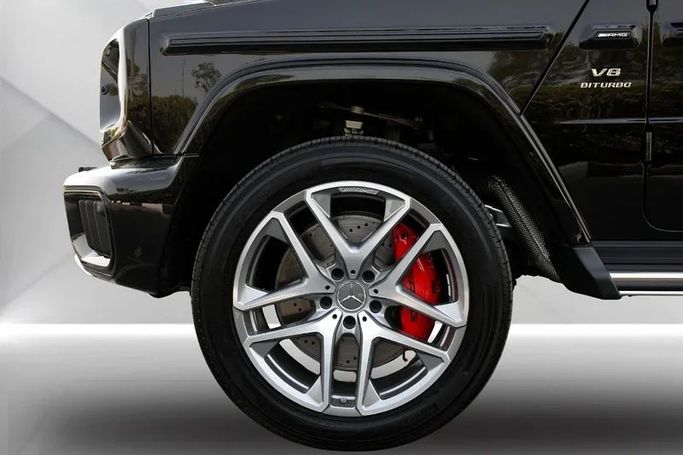 جديدة Mercedes-Benz G-Class AMG 63 AMG عملية شد الوجه II (W465), 4.0 l, 2025 في في دبي من Mohammad Alkarak Motors، اللون أسود. المواصفات الكورية | AUTO.AE