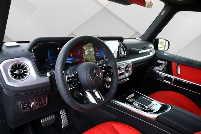 جديدة Mercedes-Benz G-Class AMG 63 AMG عملية شد الوجه II (W465), 4.0 l, 2025 في في دبي من Mohammad Alkarak Motors، اللون أسود. المواصفات الكورية | AUTO.AE