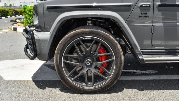 Новый Mercedes-Benz G-Class AMG 63 AMG II (W465) Рестайлинг, 4.0 л, 2024 в Дубае от Najem Motors Серый цвет. Other | AUTO.AE