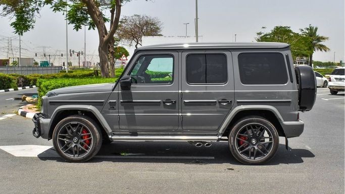 Новый Mercedes-Benz G-Class AMG 63 AMG II (W465) Рестайлинг, 4.0 л, 2024 в Дубае от Najem Motors Серый цвет. Other | AUTO.AE