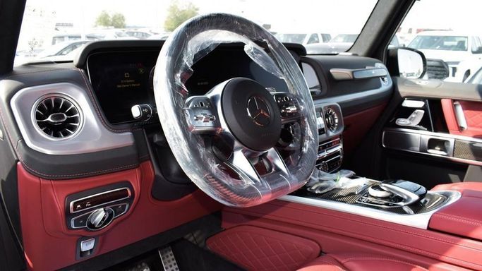 Новый Mercedes-Benz G-Class AMG 63 AMG II (W463), 4.0 л, 2023 в Дубае от Najem Motors Черный цвет. Other | AUTO.AE