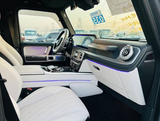 Used Mercedes-Benz G-Class AMG 63 AMG II (W465) Facelift, 4.0 l, 2024 in Dubai by Lakhani Motors, Grey color. Japanese Specs | AUTO.AE