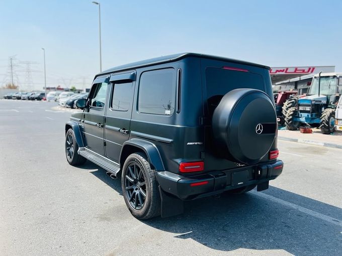 Подержанный Mercedes-Benz G-Class AMG 63 AMG II (W463), 4.0 л, 2019 в Дубае от Lakhani Motors Черный цвет. Японская | AUTO.AE