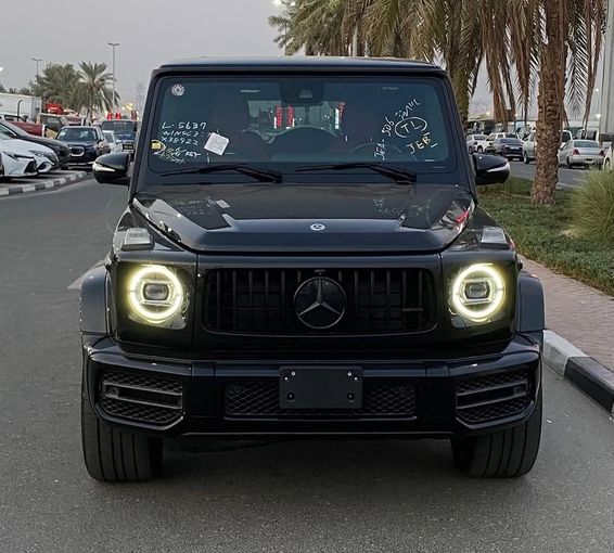 Подержанный Mercedes-Benz G-Class AMG 63 AMG II (W463), 4.0 л, 2021 в Дубае от Lakhani Motors Черный цвет. Японская | AUTO.AE