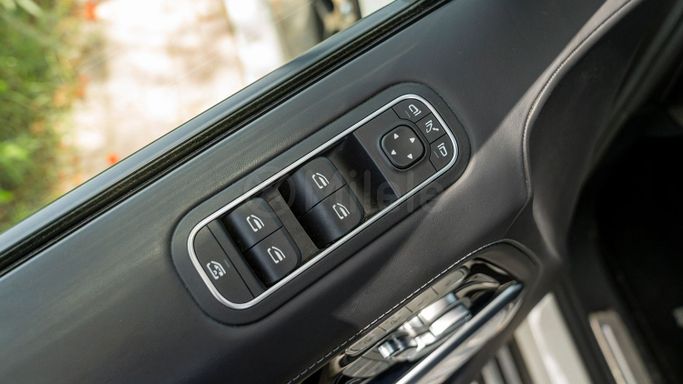 Подержанный Mercedes-Benz G-Class AMG 63 AMG II (W463), 4.0 л, 2020 в Дубае от Milele Белый цвет. Other | AUTO.AE