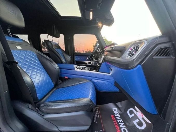 Подержанный Mercedes-Benz G-Class AMG Brabus 800 II (W463), 4.0 л, 2019 в Дубае от Drivenchy Motors Черный цвет. Европейская | AUTO.AE