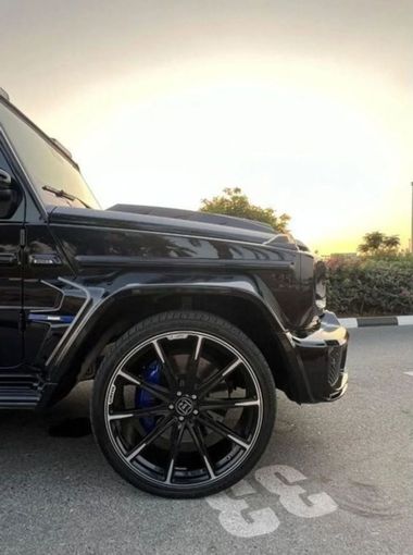 Подержанный Mercedes-Benz G-Class AMG Brabus 800 II (W463), 4.0 л, 2019 в Дубае от Drivenchy Motors Черный цвет. Европейская | AUTO.AE