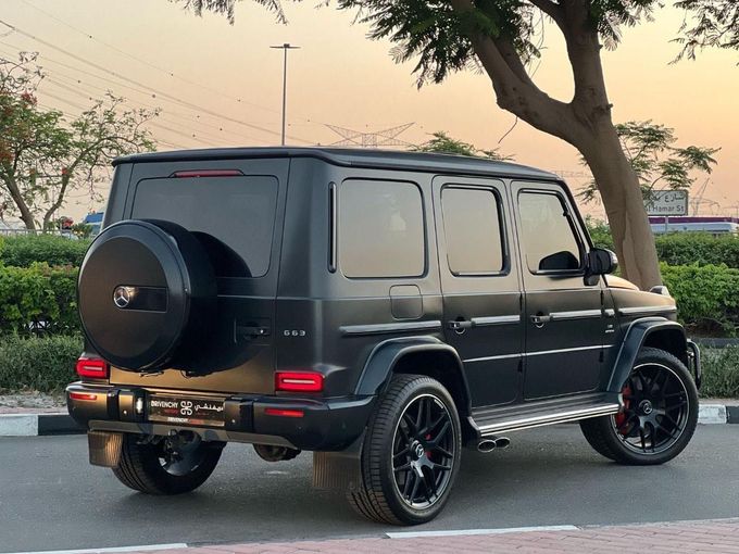 Подержанный Mercedes-Benz G-Class AMG 63 AMG II (W463), 4.0 л, 2021 в Дубае от Drivenchy Motors Черный цвет. Европейская | AUTO.AE