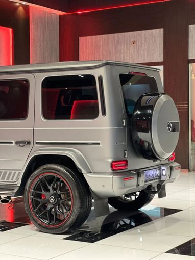 Подержанный Mercedes-Benz G-Class AMG 63 AMG II (W463), 4.0 л, 2019 в Дубае от A Class Motors Серебристый цвет.  | AUTO.AE