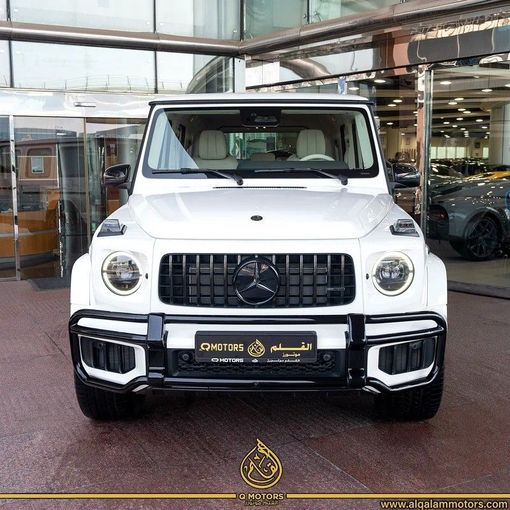 Подержанный Mercedes-Benz G-Class AMG 63 AMG II (W465) Рестайлинг, 4.0 л, 2025 в Дубае от Q Motors Белый цвет. GCC | AUTO.AE