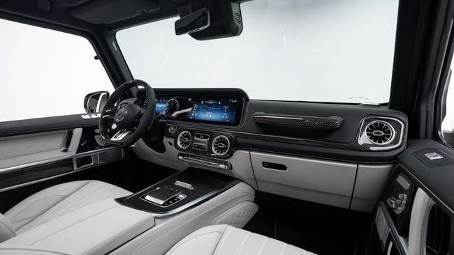 Used Mercedes-Benz G-Class AMG 63 AMG II (W465) Facelift, 4.0 l, 2025 in Dubai by Al Ain Class Motors, White color. GCC Specs | AUTO.AE
