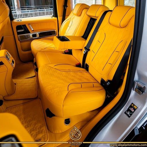 Подержанный Mercedes-Benz G-Class AMG 63 AMG II (W463), 4.0 л, 2023 в Дубае от Q Motors Серебристый цвет. Европейская | AUTO.AE