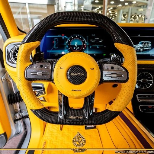 Подержанный Mercedes-Benz G-Class AMG 63 AMG II (W463), 4.0 л, 2023 в Дубае от Q Motors Серебристый цвет. Европейская | AUTO.AE