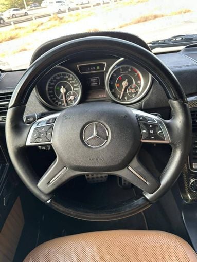 Подержанный Mercedes-Benz G-Class AMG 63 AMG I (W463) Рестайлинг 2, 5.5 л, 2015 в Дубае от Alzahiah Cars Золотистый цвет. GCC | AUTO.AE