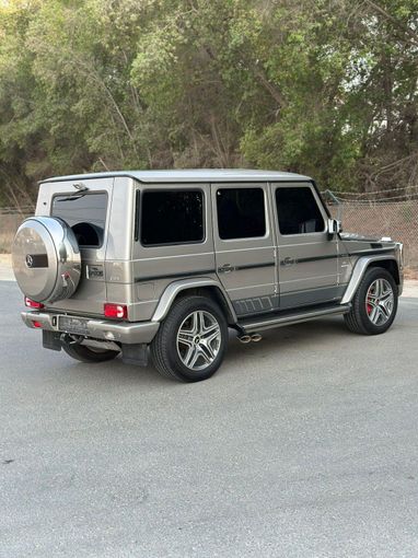 Подержанный Mercedes-Benz G-Class AMG 63 AMG I (W463) Рестайлинг 2, 5.5 л, 2014 в Дубае от Alzahiah Cars Серый цвет. GCC | AUTO.AE