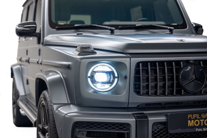 Подержанный Mercedes-Benz G-Class 550 III (W463), 4.0 л, 2022 в Дубае от PUPIL OF FATE MOTORS Серый цвет. Европейская | AUTO.AE