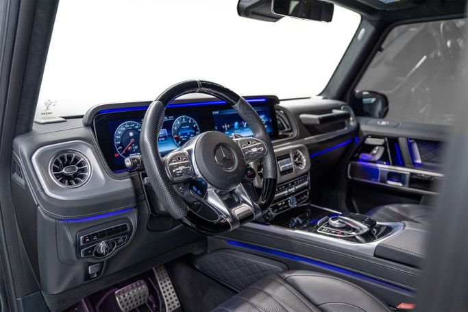 Подержанный Mercedes-Benz G-Class 550 III (W463), 4.0 л, 2022 в Дубае от PUPIL OF FATE MOTORS Серый цвет. Европейская | AUTO.AE