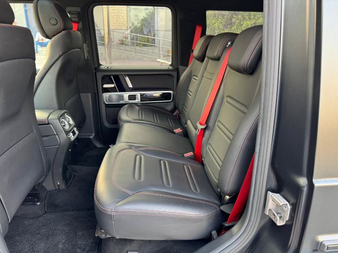 Подержанный Mercedes-Benz G-Class 550 III (W463), 4.0 л, 2020 в Дубае от Saeed Auto Черный цвет. Японская | AUTO.AE