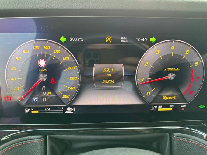 Подержанный Mercedes-Benz G-Class 550 III (W463), 4.0 л, 2020 в Дубае от Saeed Auto Черный цвет. Японская | AUTO.AE