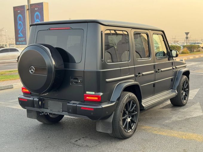 Подержанный Mercedes-Benz G-Class 550 III (W463), 4.0 л, 2020 в Дубае от Saeed Auto Черный цвет. Японская | AUTO.AE