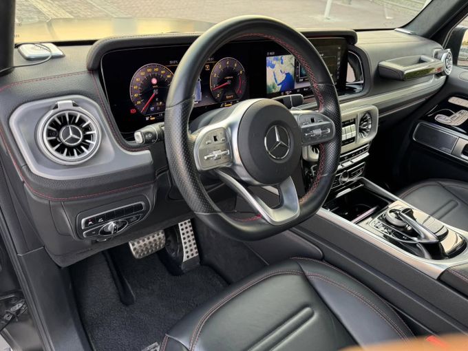 Подержанный Mercedes-Benz G-Class 550 III (W463), 4.0 л, 2020 в Дубае от Saeed Auto Черный цвет. Японская | AUTO.AE