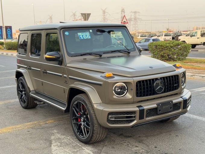 Подержанный Mercedes-Benz G-Class 550 III (W463), 4.0 л, 2021 в Дубае от Saeed Auto Зеленый цвет. Японская | AUTO.AE