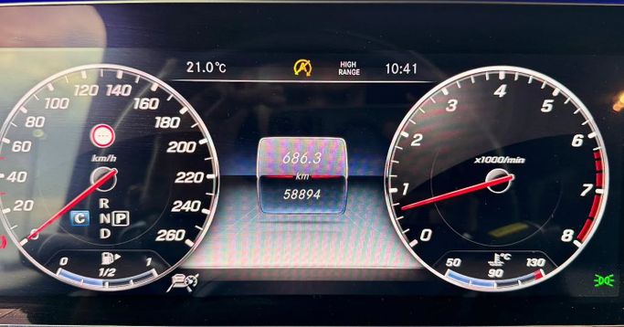 Подержанный Mercedes-Benz G-Class 550 III (W463), 4.0 л, 2019 в Дубае от Saeed Auto Черный цвет. Японская | AUTO.AE