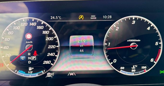 Новый Mercedes-Benz G-Class 400 III (W463), 2.9 л, 2024 в Дубае от Saeed Auto Черный цвет. Японская | AUTO.AE