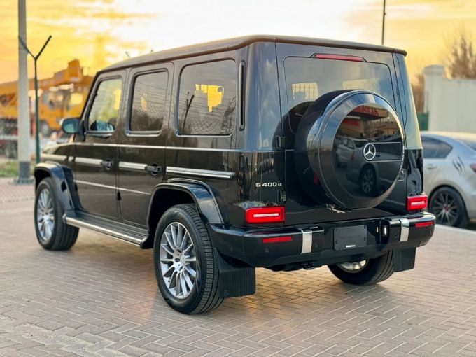 Новый Mercedes-Benz G-Class 400 III (W463), 2.9 л, 2024 в Дубае от Saeed Auto Черный цвет. Японская | AUTO.AE