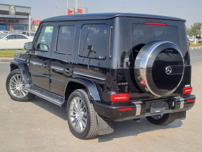 Подержанный Mercedes-Benz G-Class 550 III (W463), 4.0 л, 2020 в Дубае от Saeed Auto Черный цвет. Японская | AUTO.AE