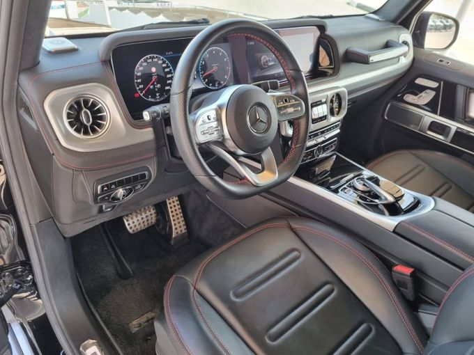 Подержанный Mercedes-Benz G-Class 550 III (W463), 4.0 л, 2020 в Дубае от Saeed Auto Черный цвет. Японская | AUTO.AE