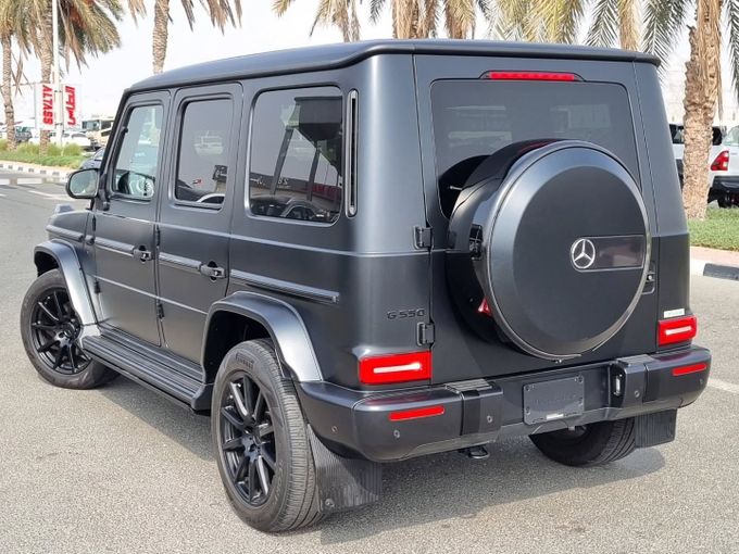 Подержанный Mercedes-Benz G-Class 550 III (W463), 4.0 л, 2020 в Дубае от Saeed Auto Черный цвет. Японская | AUTO.AE