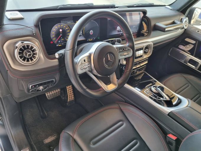 Подержанный Mercedes-Benz G-Class 550 III (W463), 4.0 л, 2020 в Дубае от Saeed Auto Черный цвет. Японская | AUTO.AE