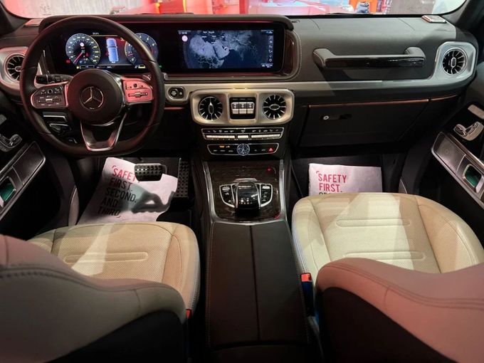 Новый Mercedes-Benz G-Class 500 III (W463), 4.0 л, 2023 в Дубае от A Class Motors Красный цвет.  | AUTO.AE