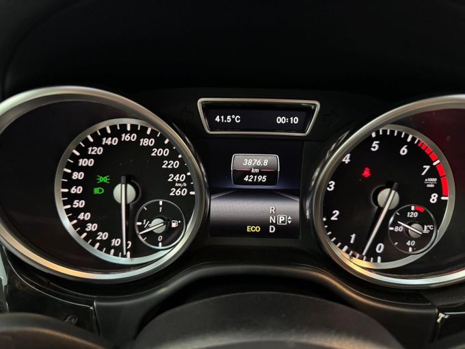 Подержанный Mercedes-Benz GL-Class 550 II (X166), 4.7 л, 2014 в Дубае от Saeed Auto Белый цвет. Японская | AUTO.AE