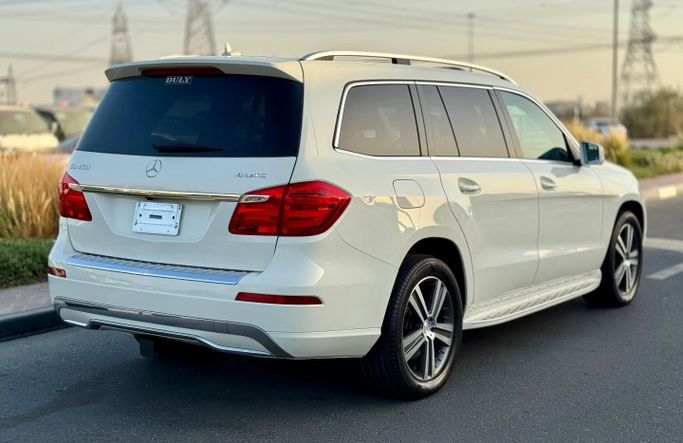 Used Mercedes-Benz GL-Class 450 II (X166), 4.7 l, 2013 in Dubai by Saeed Auto, White color. Japanese Specs | AUTO.AE