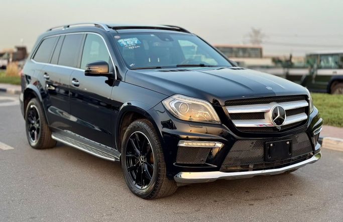 Used Mercedes-Benz GL-Class 550 II (X166), 4.7 l, 2015 in Dubai by Saeed Auto, Black color. Japanese Specs | AUTO.AE