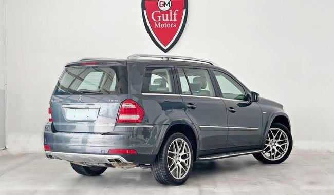 Used Mercedes-Benz GL-Class 500 I (X164) Facelift, 5.5 l, 2011 in Dubai by Gulf Motors, Grey color. GCC Specs | AUTO.AE