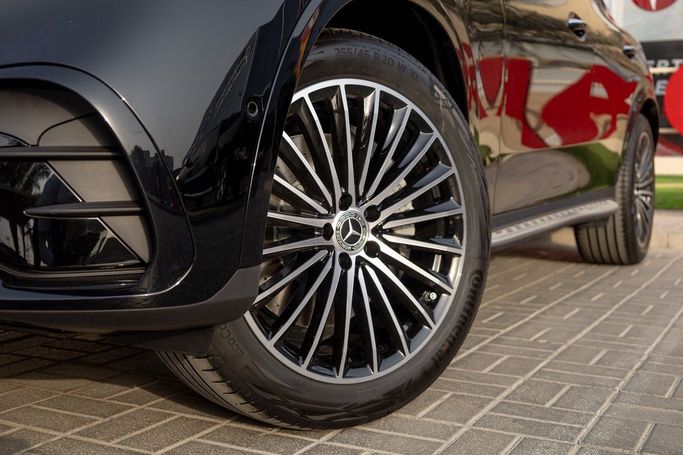 Used Mercedes-Benz GLC 200 II (X254), 2.0 l, 2025 in Dubai by Linda Cars, Black color. GCC Specs | AUTO.AE