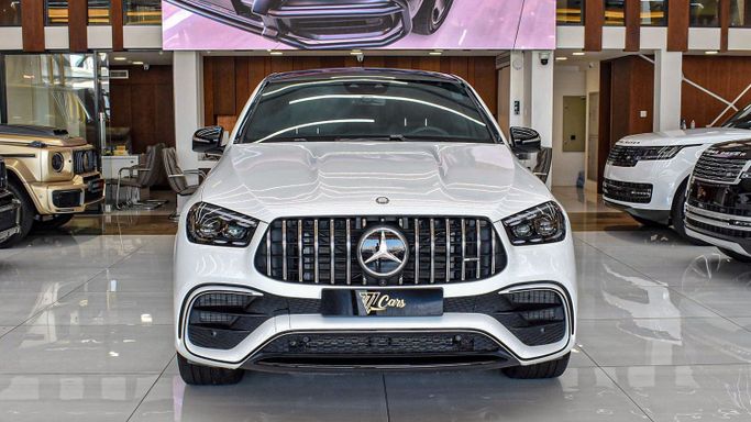 Новый Mercedes-Benz GLE AMG 63 AMG S II (V167) Рестайлинг, 4.0 л, 2024 в Дубае от 777 CARS Белый цвет. Европейская | AUTO.AE