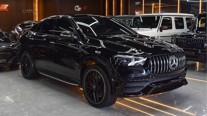 Подержанный Mercedes-Benz GLE AMG 53 AMG II (V167), 3.0 л, 2022 в Дубае от Najem Motors Черный цвет. Европейская | AUTO.AE