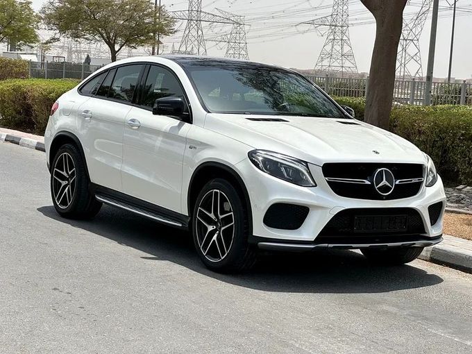 Подержанный Mercedes-Benz GLE AMG 43 AMG I (W166), 3.0 л, 2018 в Дубае от Formula Motors Белый цвет. GCC | AUTO.AE