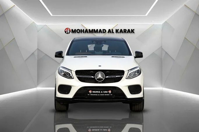 Подержанный Mercedes-Benz GLE Coupe AMG 43 AMG I (C292), 3.0 л, 2019 в Дубае от Mohammad Alkarak Motors Белый цвет. GCC | AUTO.AE