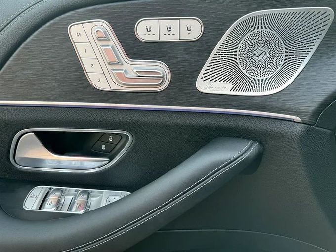 Подержанный Mercedes-Benz GLE Coupe AMG 53 AMG II (C167) Рестайлинг, 3.0 л, 2024 в Дубае от Nice Cars Motos Черный цвет. Американская | AUTO.AE