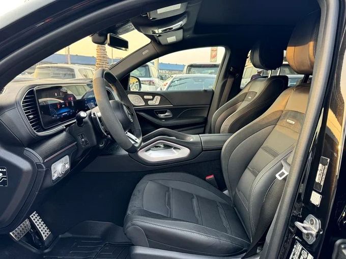 Подержанный Mercedes-Benz GLE Coupe AMG 53 AMG II (C167) Рестайлинг, 3.0 л, 2024 в Дубае от Nice Cars Motos Черный цвет. Американская | AUTO.AE